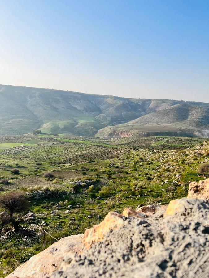 شقة إربد  في Shka Sila المظهر الخارجي الصورة